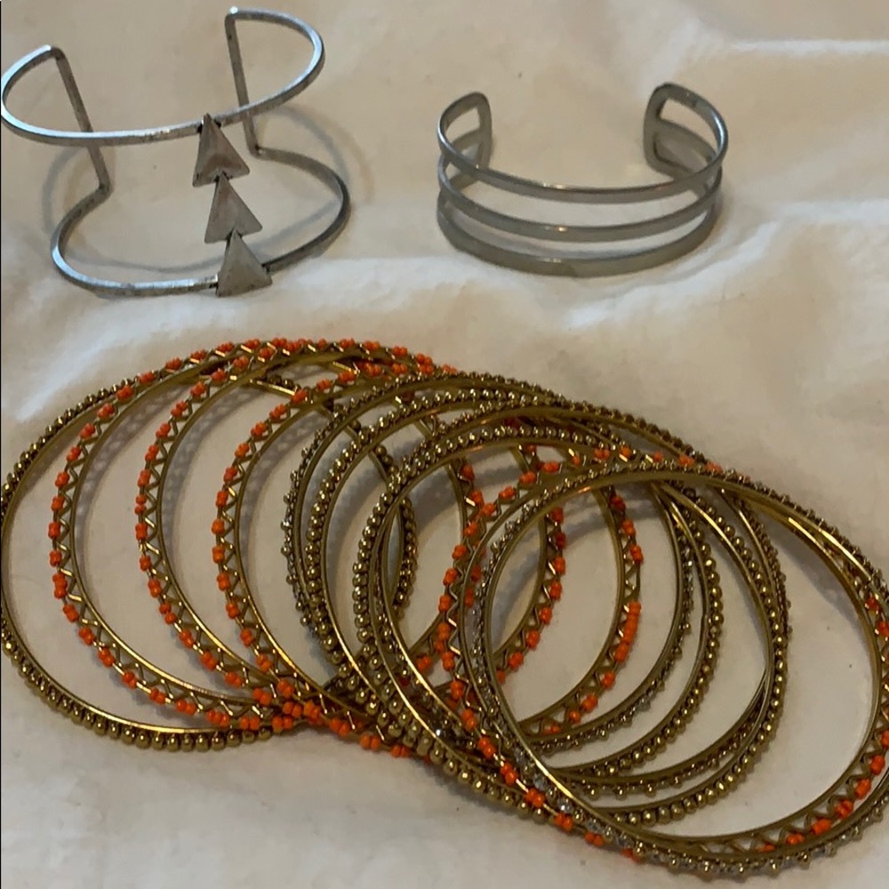 Pack of bohemian bangles!